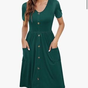 Ouges Women Short Sleeve Dress S NWT Green Knit Faux Button Pockets Casual